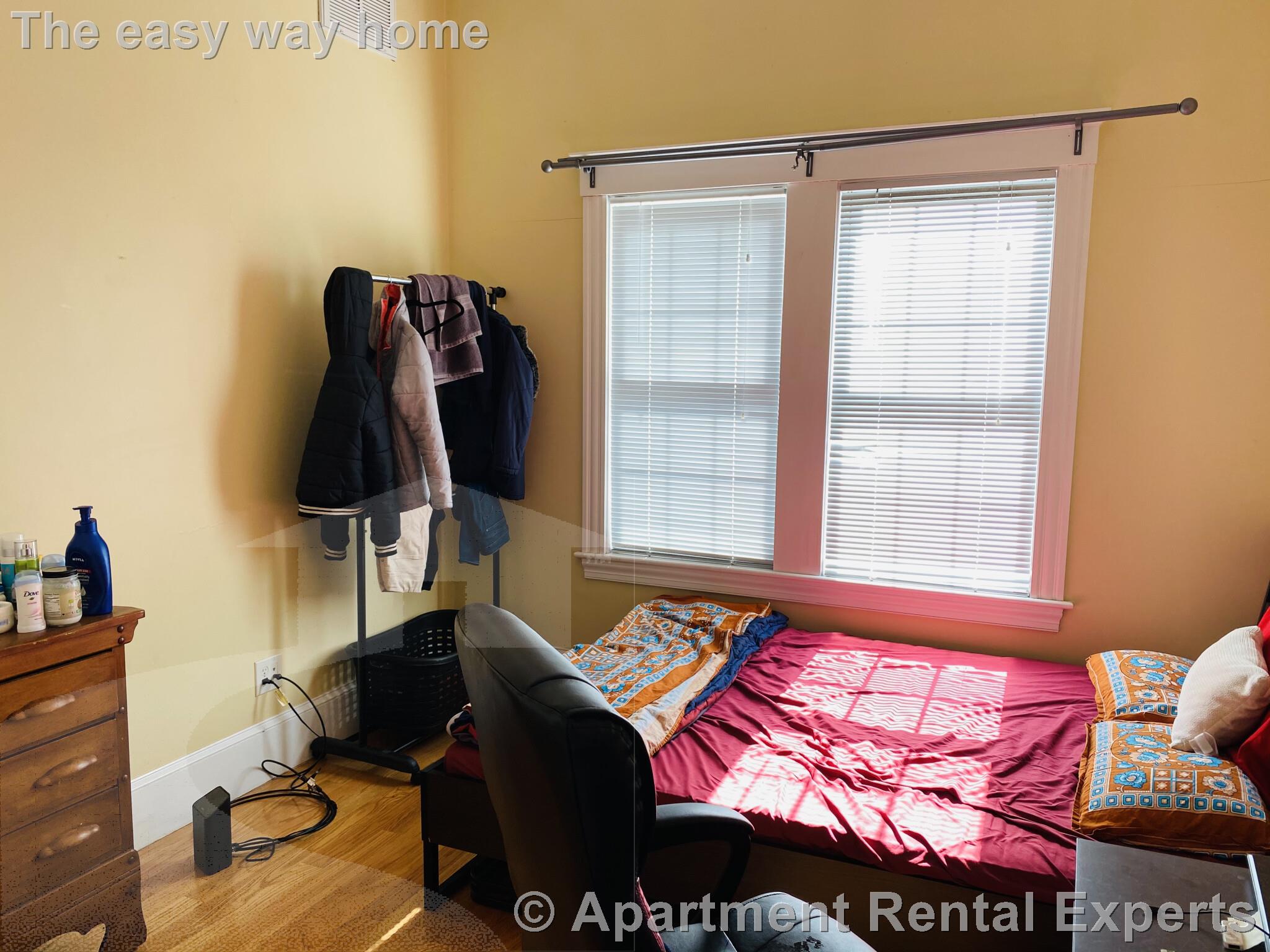 156 Magazine St, Cambridgeport