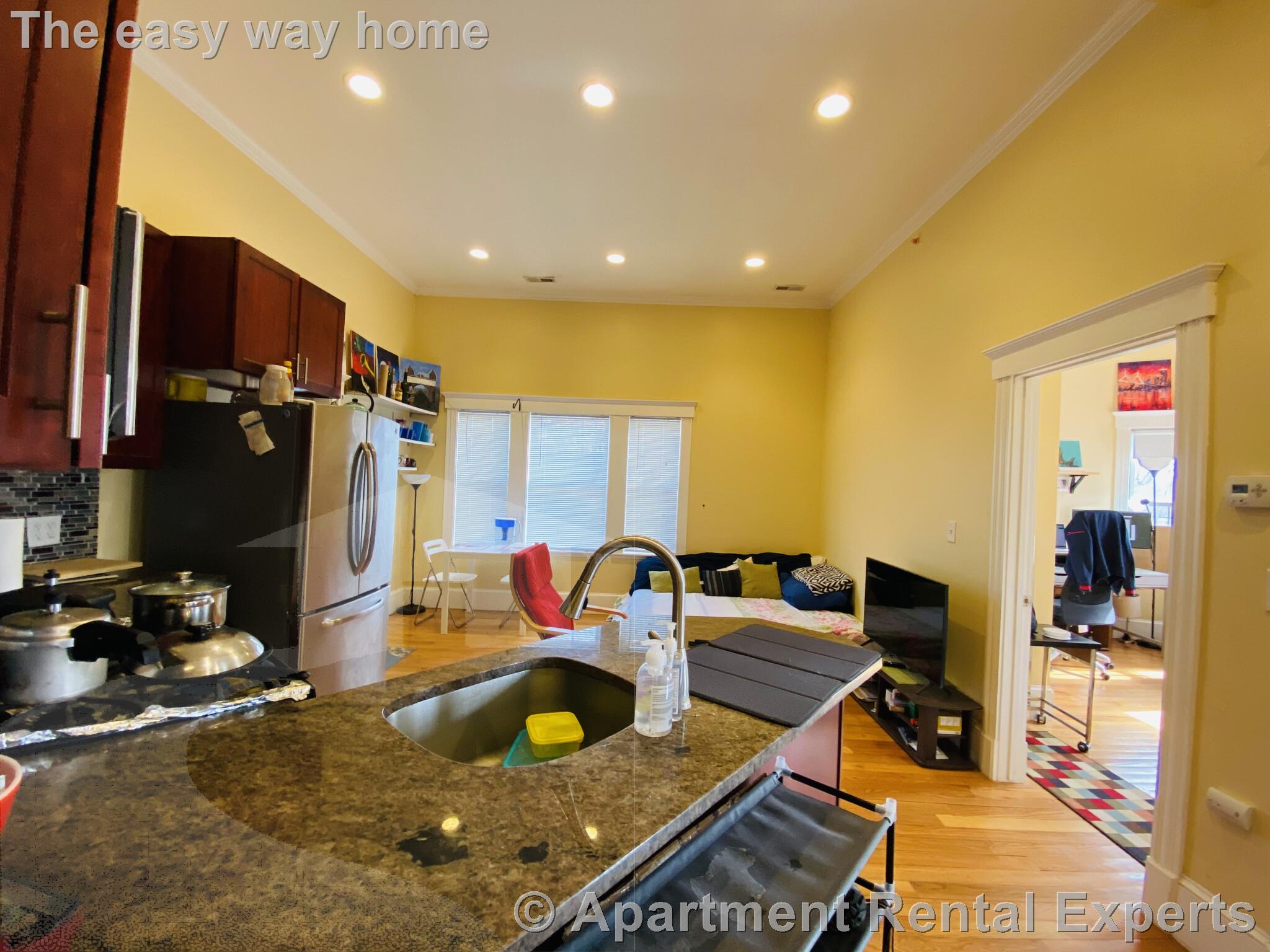 156 Magazine St, Cambridgeport