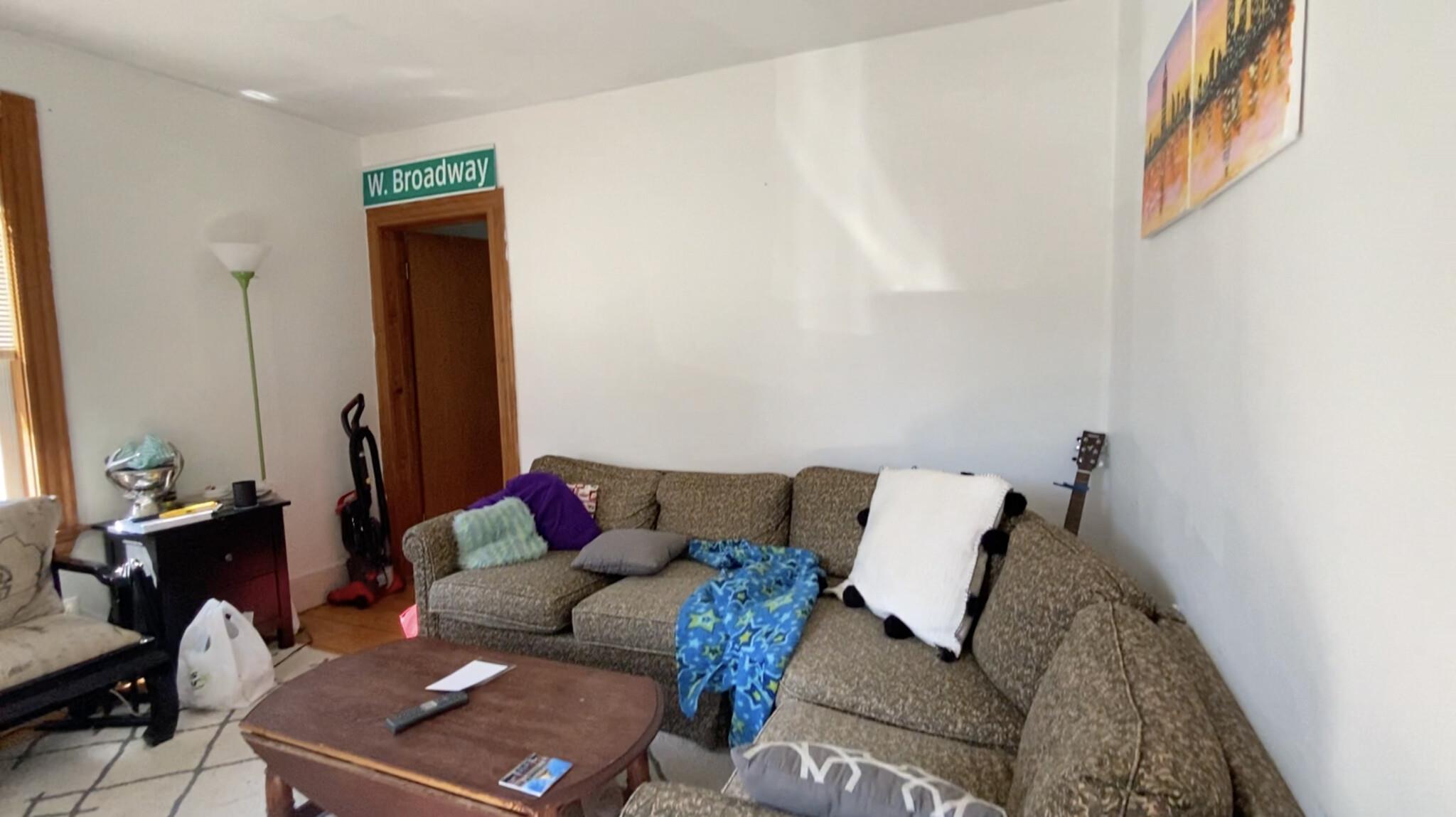 4 bed, 1 bath apartment for rent at 42 Jay St Unit 1, Central Square — photo 3 of 12