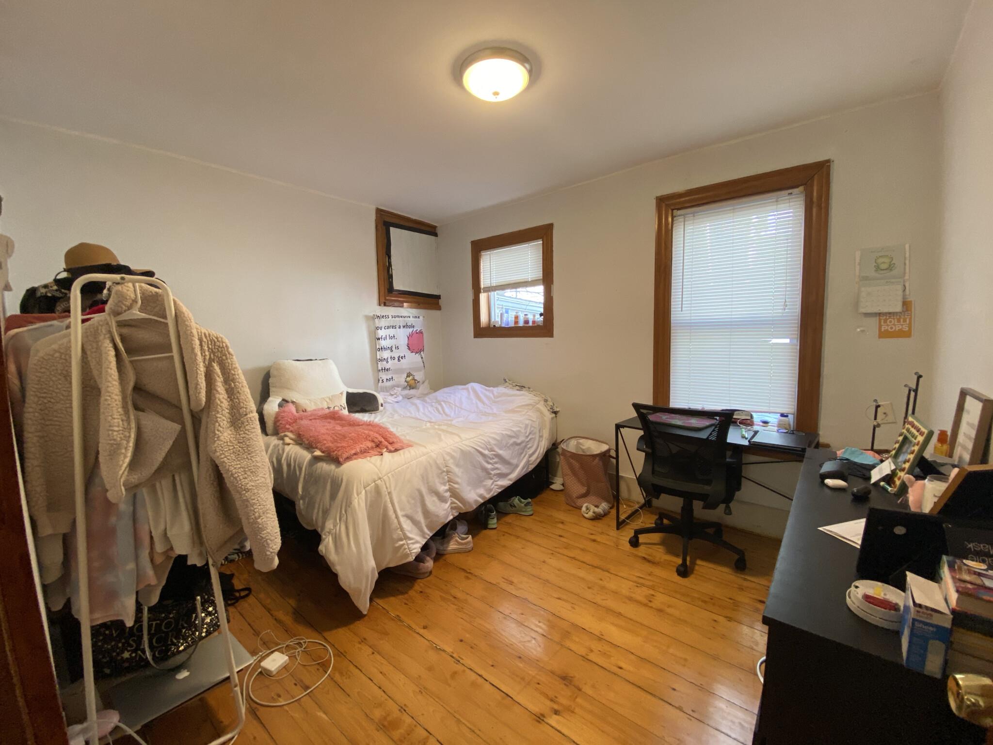 4 bed, 1 bath apartment for rent at 42 Jay St Unit 1, Central Square — photo 7 of 12