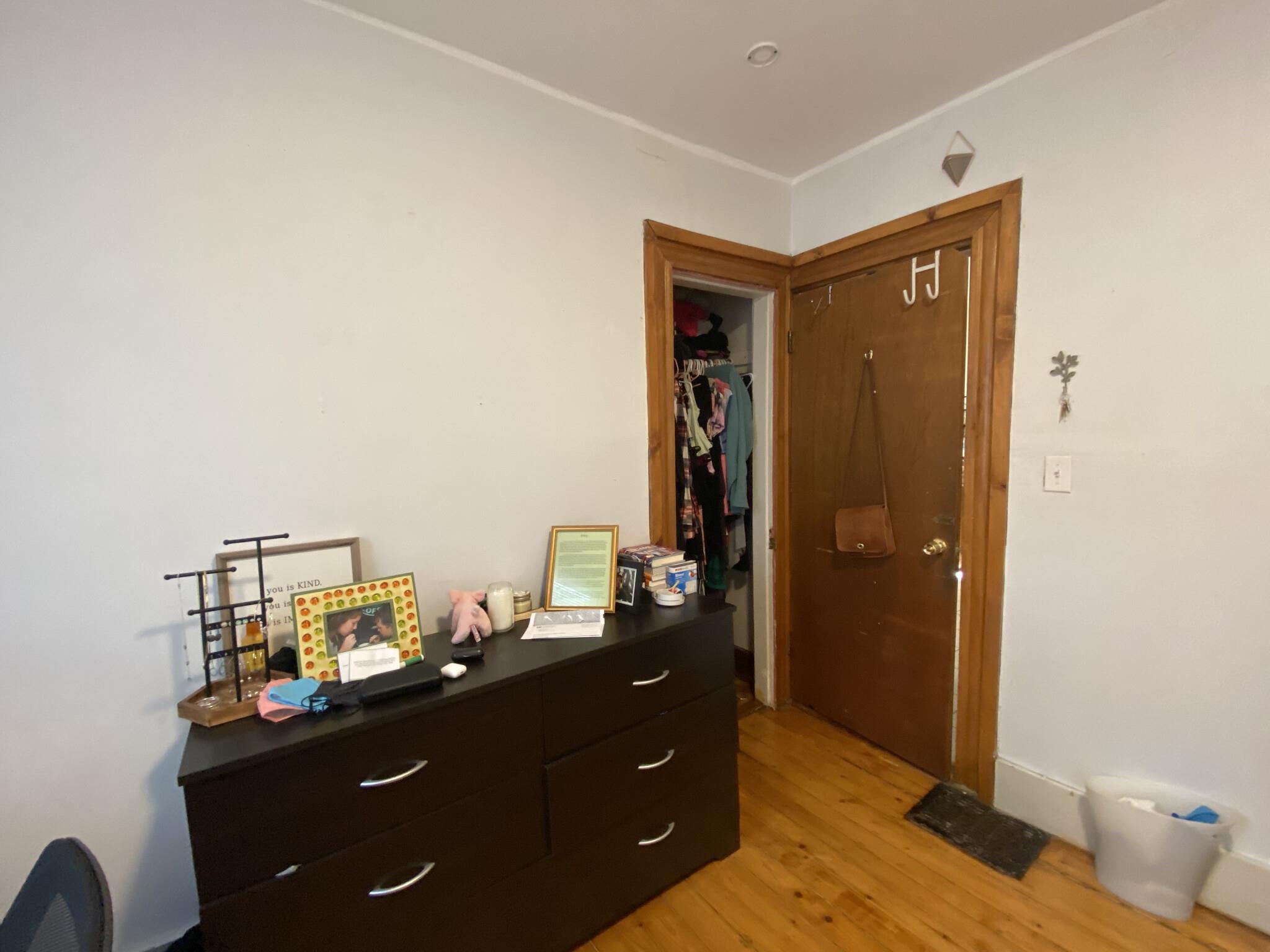 4 bed, 1 bath apartment for rent at 42 Jay St Unit 1, Central Square — photo 10 of 12