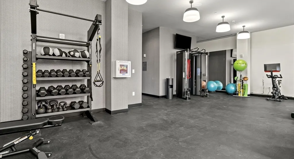 1515 Commonwealth Ave, Brighton