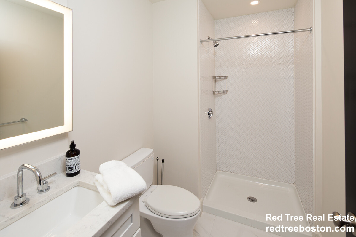 92 Brown St, South Side