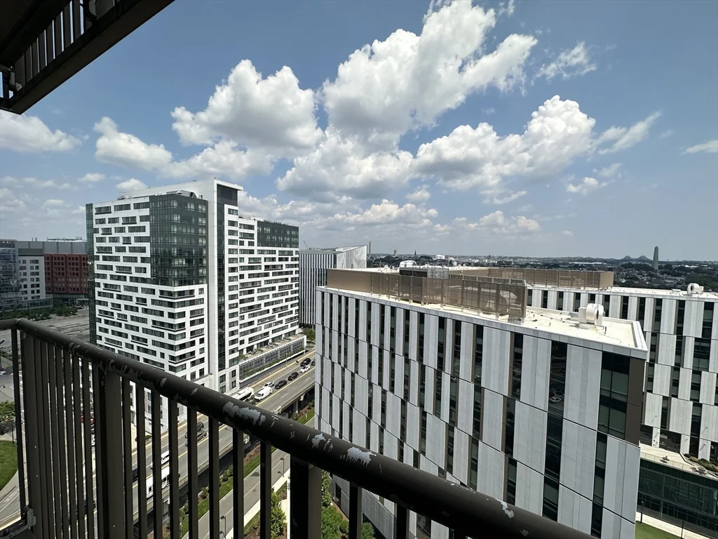 10 Museum Way, East Cambridge