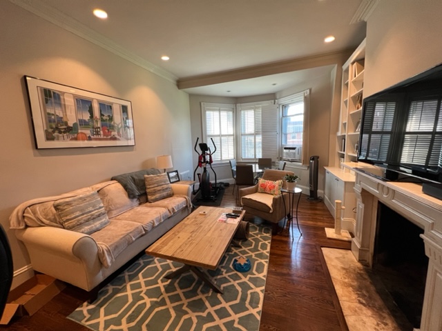 1 bed, 1 bath apartment for rent at 281 Beacon St Unit 11, Back Bay — photo 1 of 8