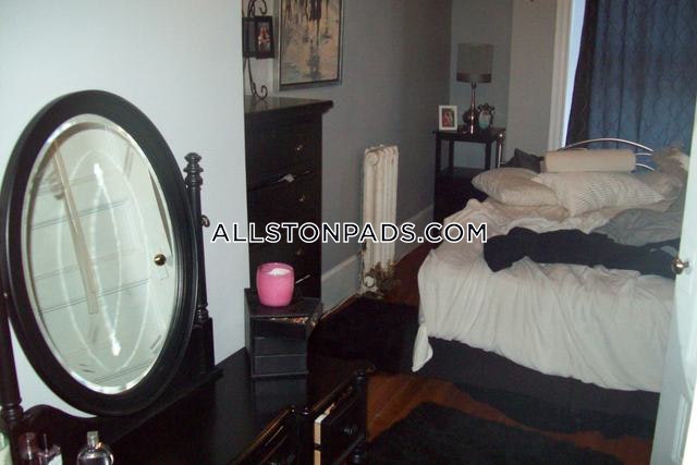 4 bed, 2 bath apartment for rent at 235.5 Harvard Ave Unit 5, Allston — photo 10 of 52