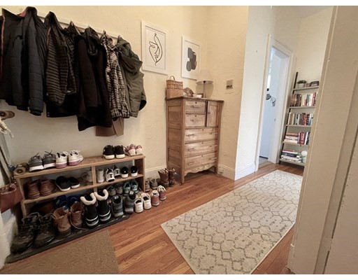 71 Martin St, Neighborhood Nine