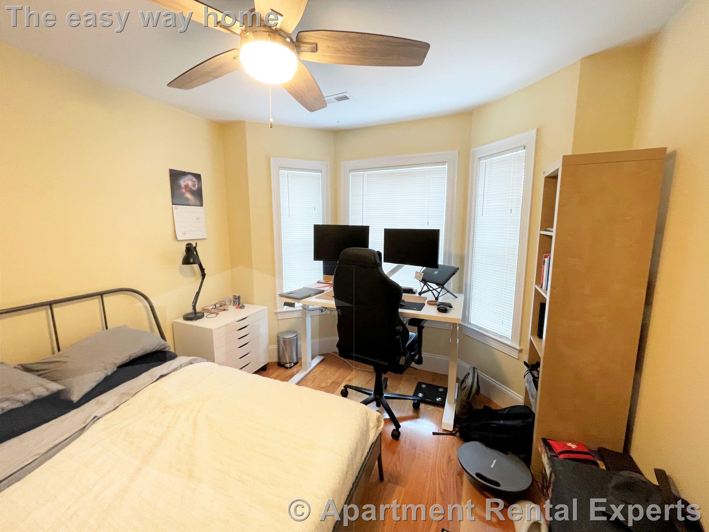 116-118 Holland St, Davis Square