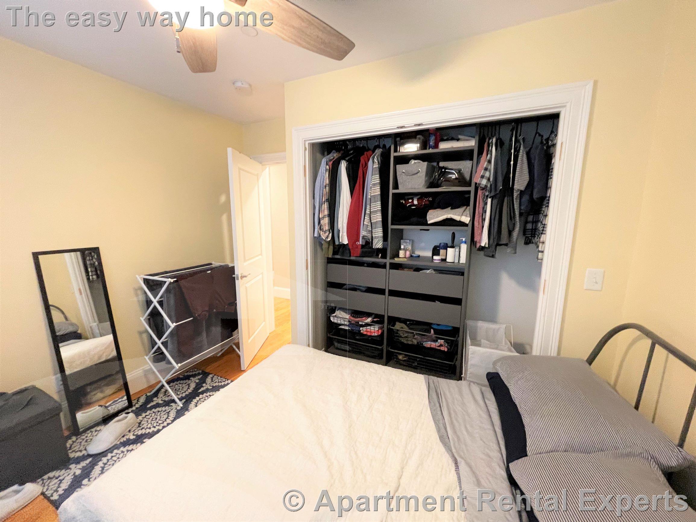 116-118 Holland St, Davis Square