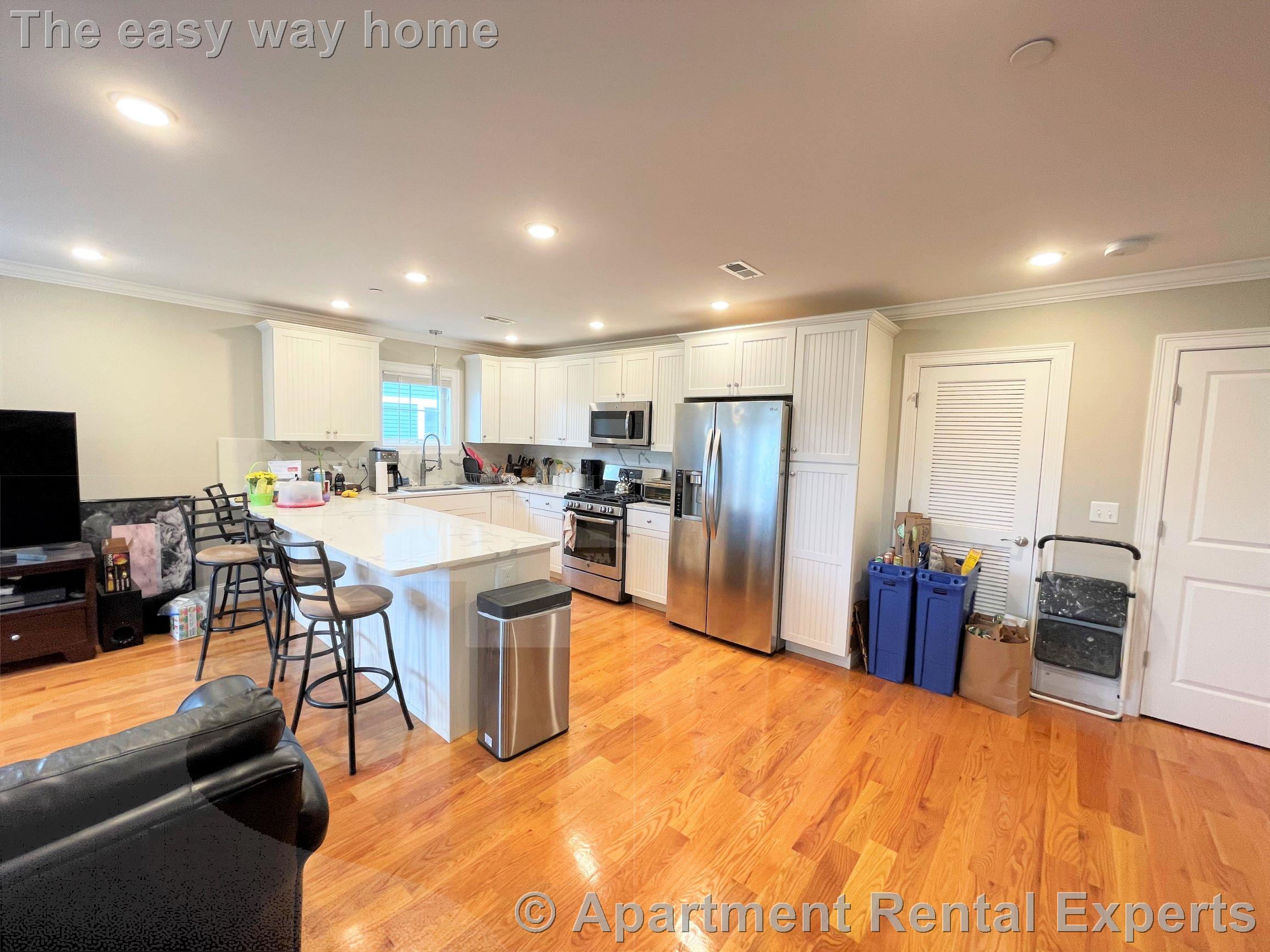 116-118 Holland St, Davis Square