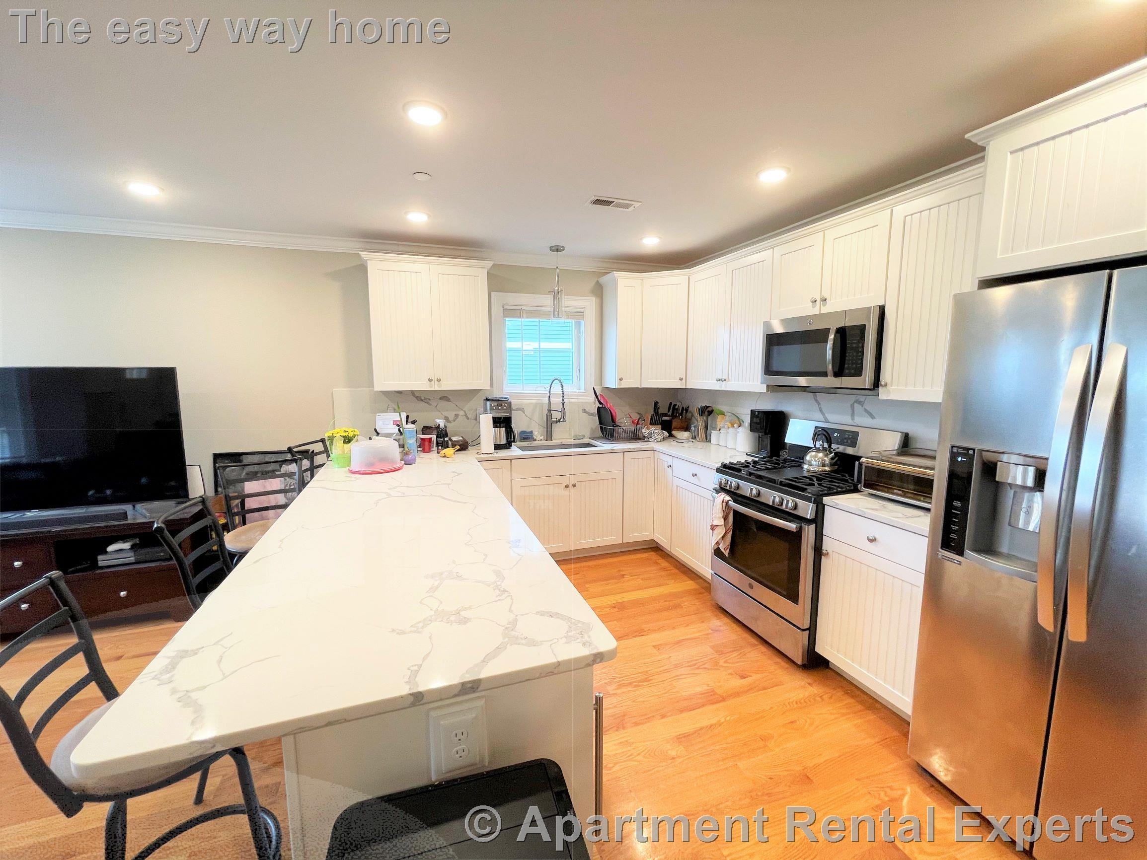 116-118 Holland St, Davis Square