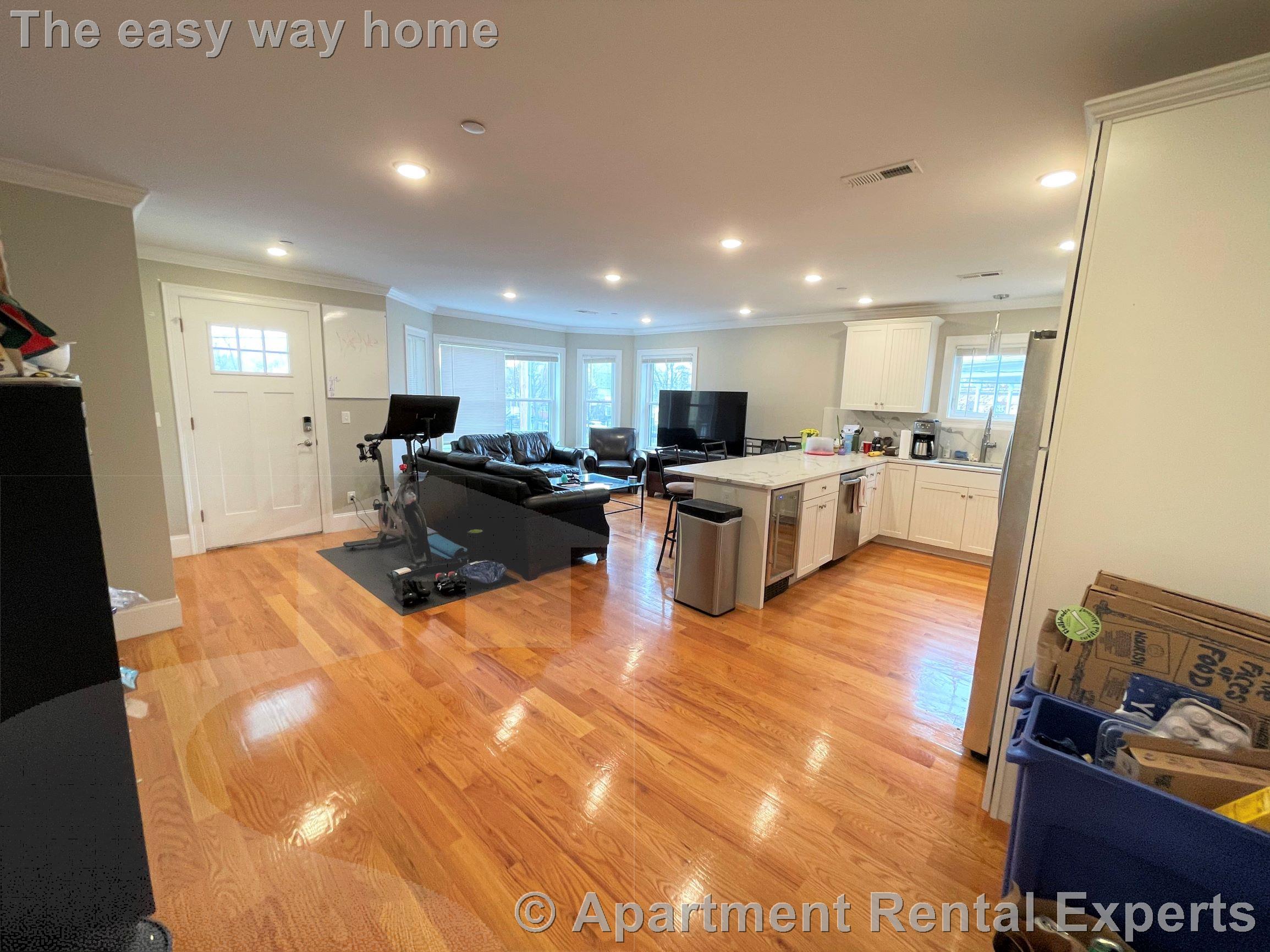 116-118 Holland St, Davis Square