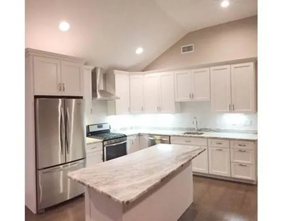 1174 Cambridge St, Inman Square