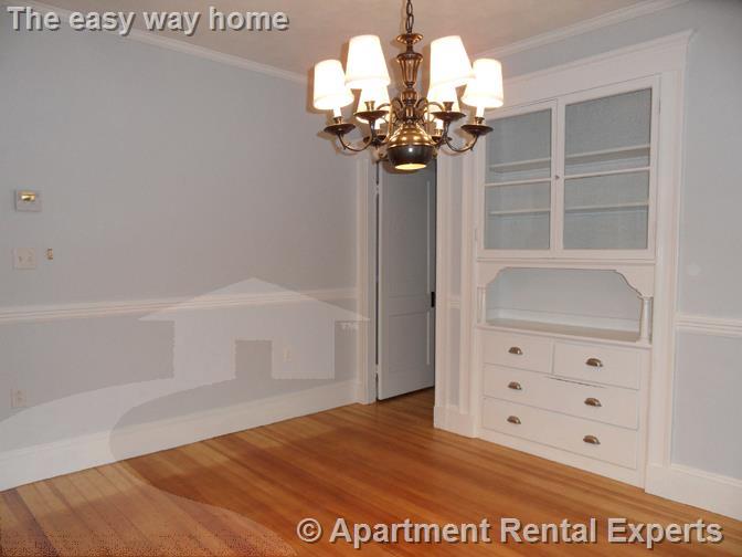 35 Frederick Ave, Tufts