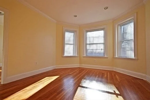 73 Thatcher St, Coolidge Corner