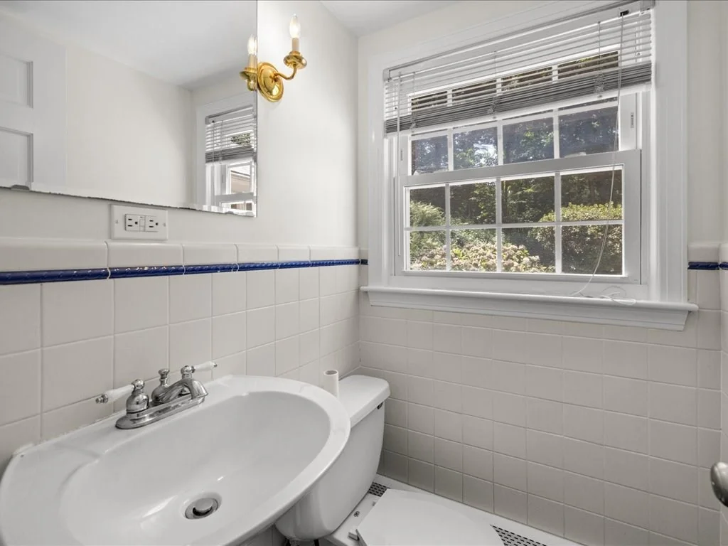 15 Woodridge Rd, Dover