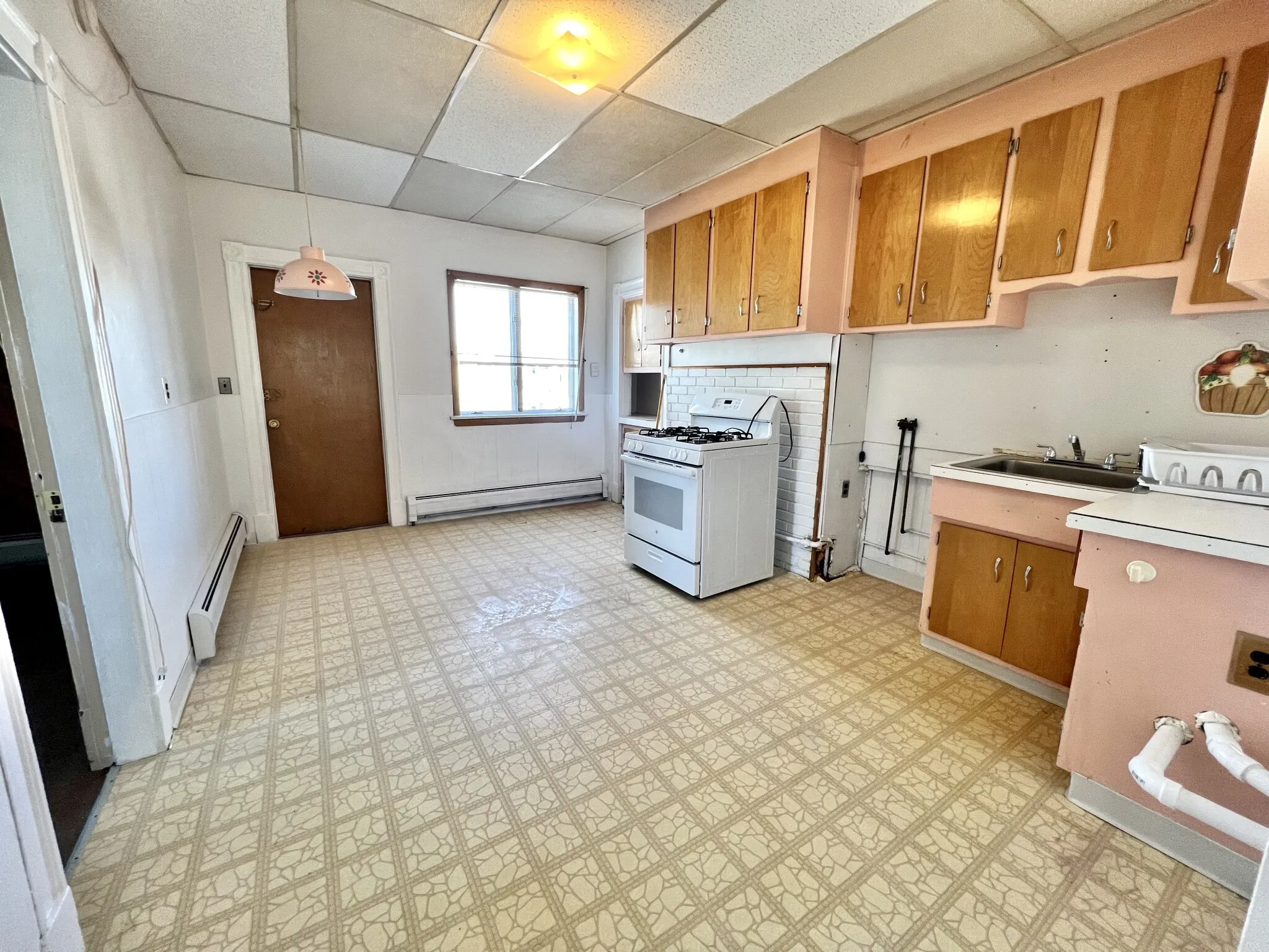 42 Everett St, East Boston