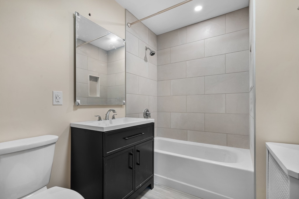 62 Vernal St, Everett