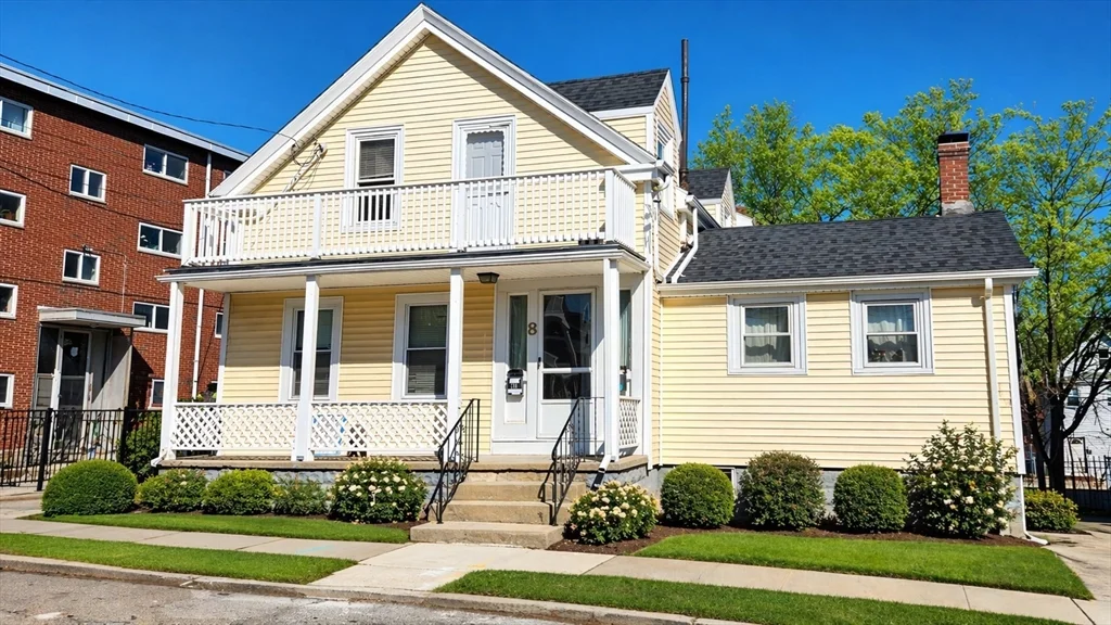 8 Ralph Piteri Ter, Watertown
