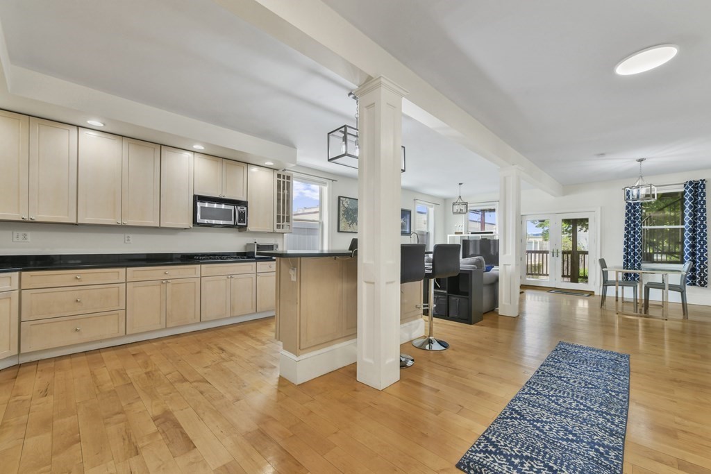 714 E 4th, South Boston