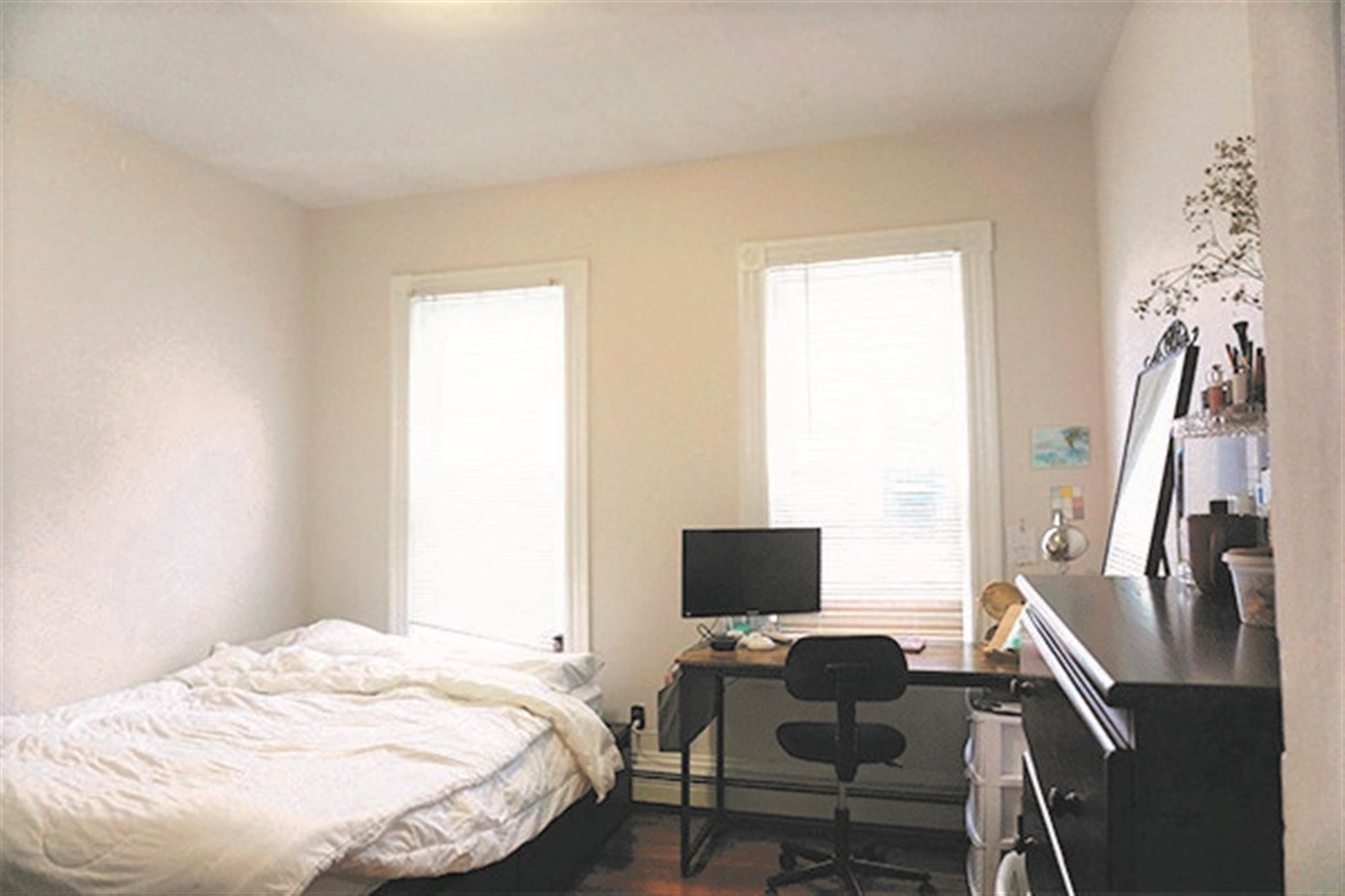 335 Beacon St, Ward Two