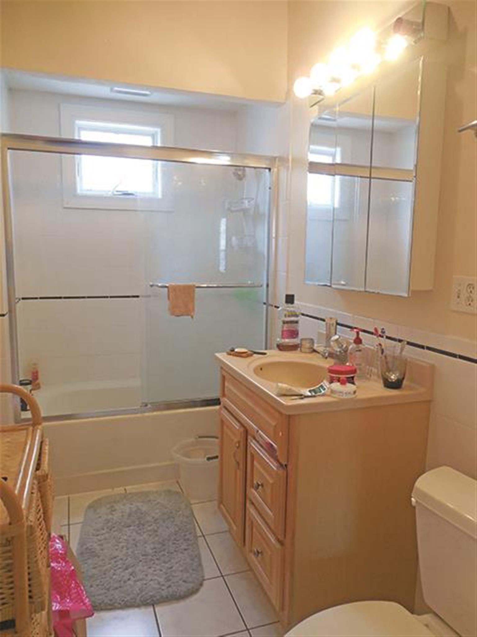 335 Beacon St, Ward Two