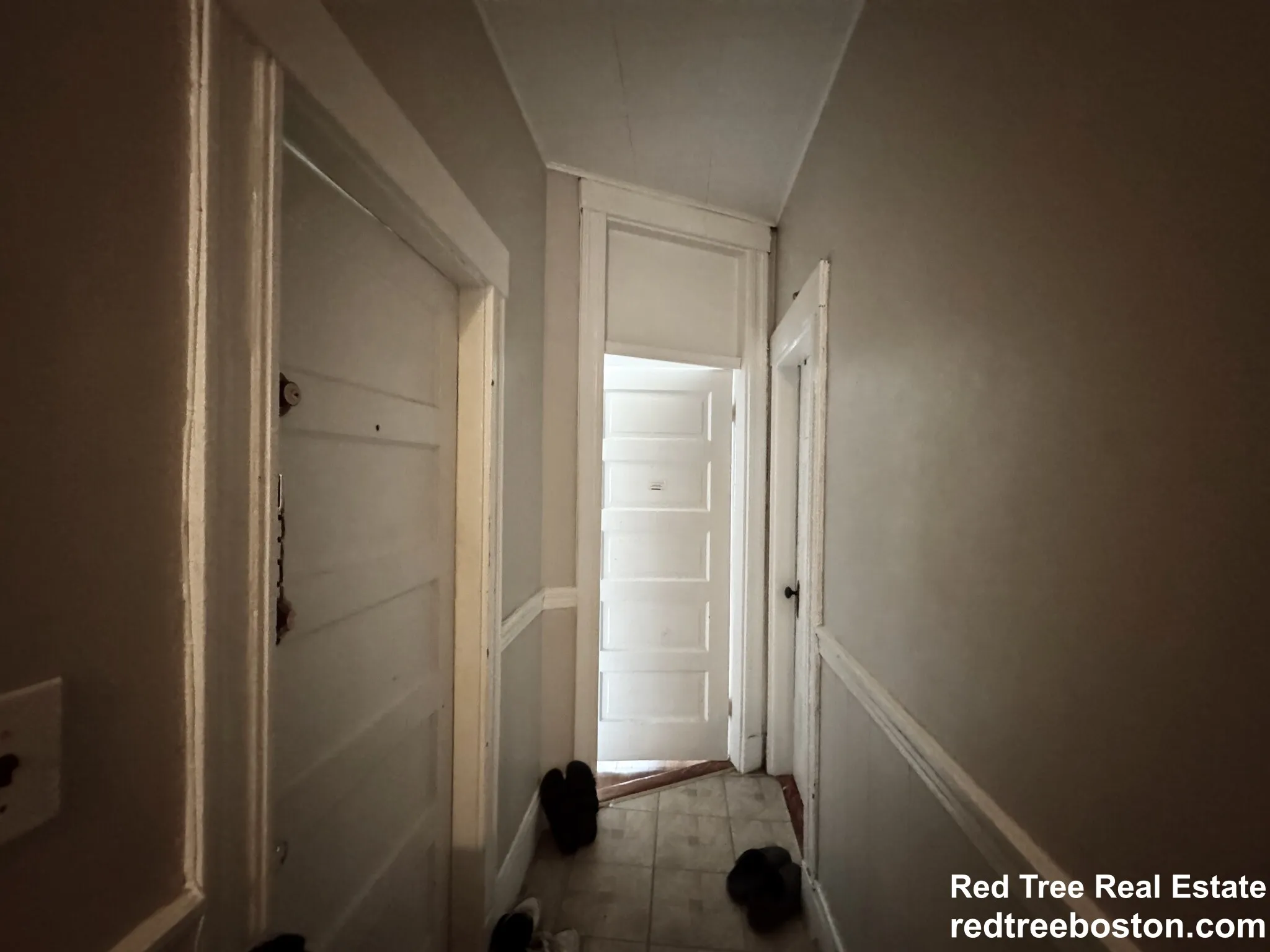 348 Faneuil St, Oak Square