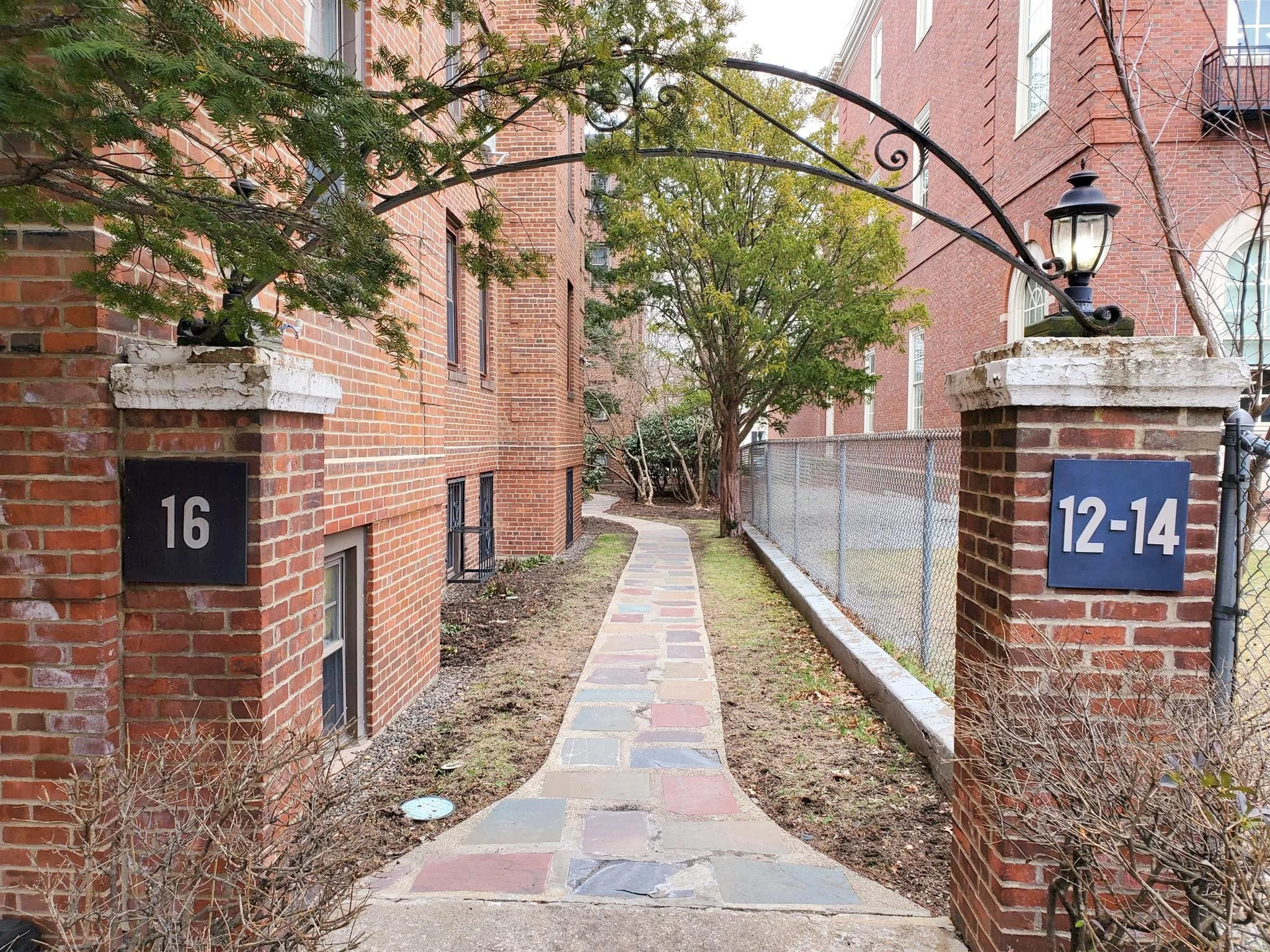 16 Ware St, Mid-Cambridge