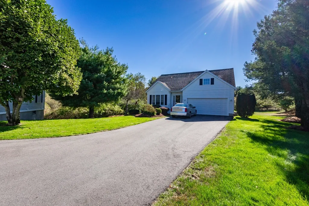 37 Augusta Way, Chelmsford