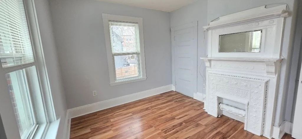 15A Linden St, Allston