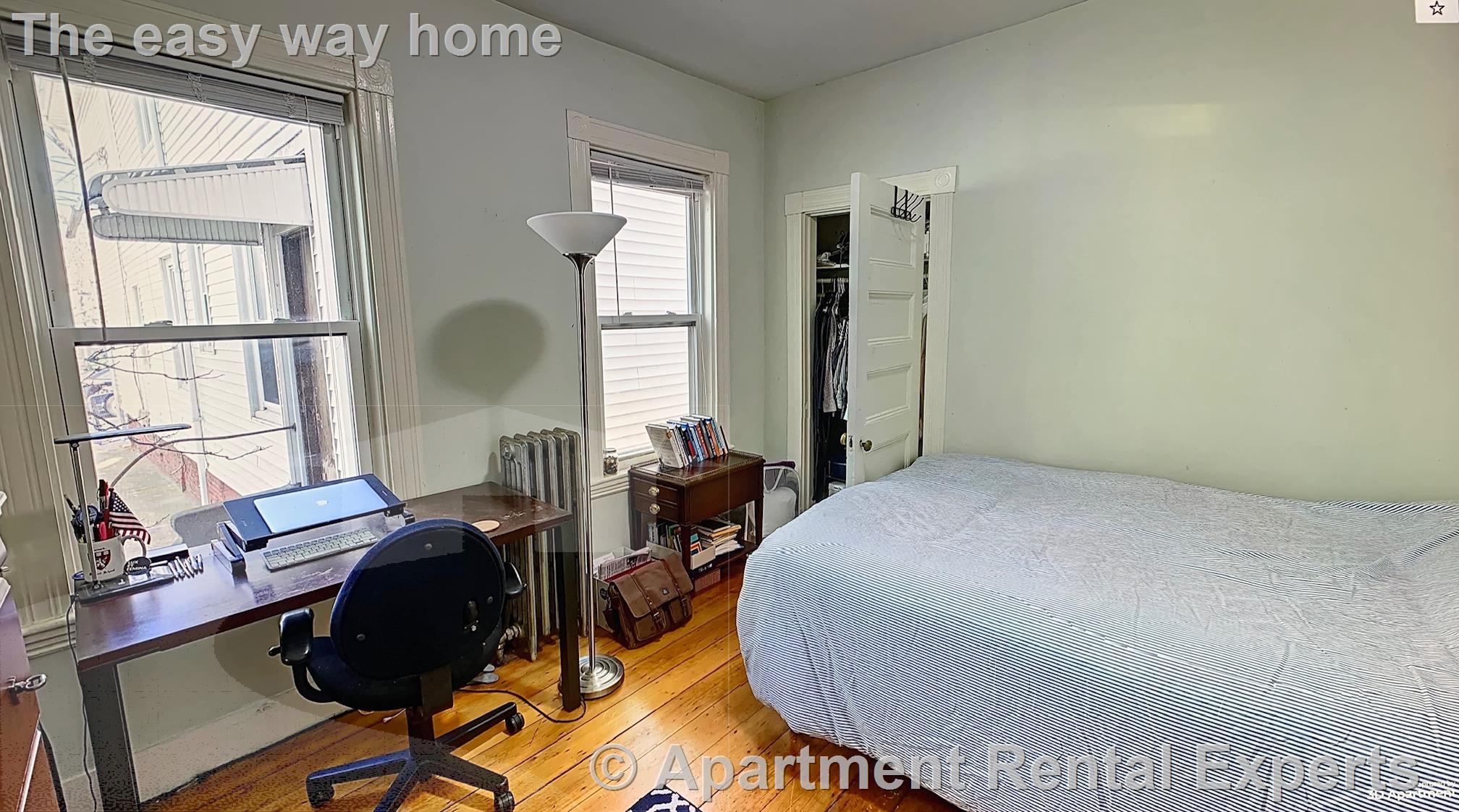 376 Washington St, Ward Two