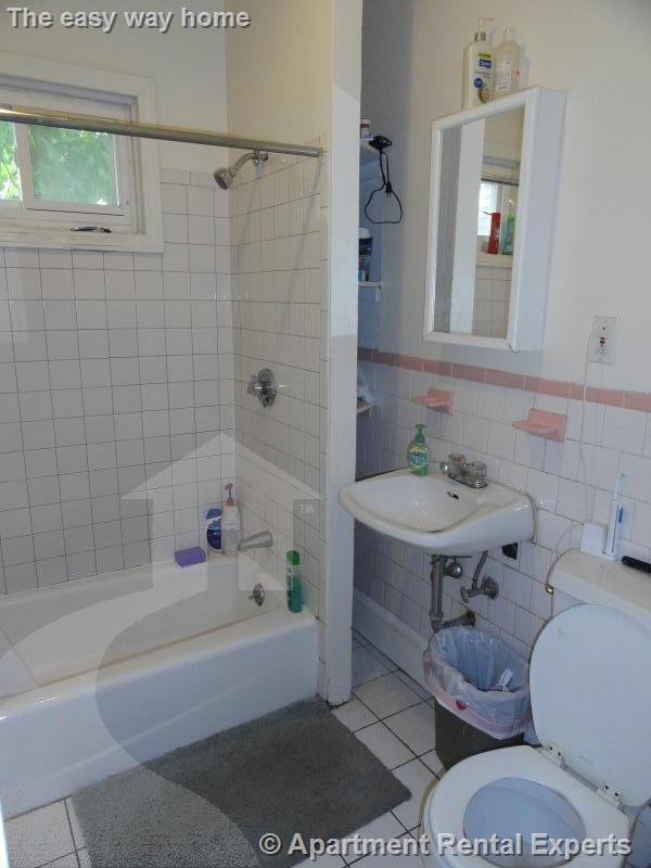 376 Washington St, Ward Two