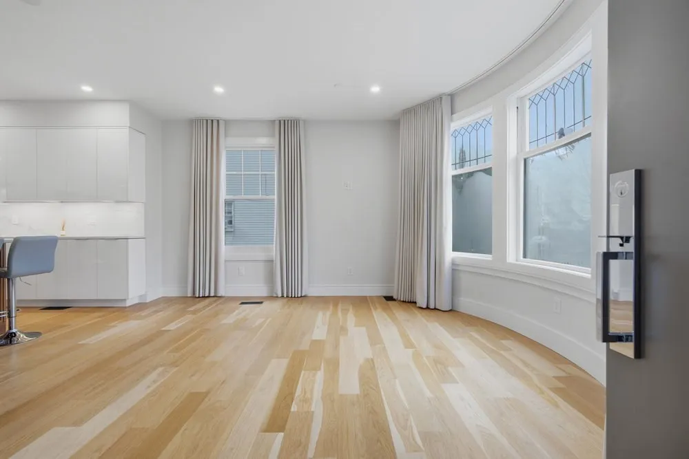 38 Englewood Ave, Brighton