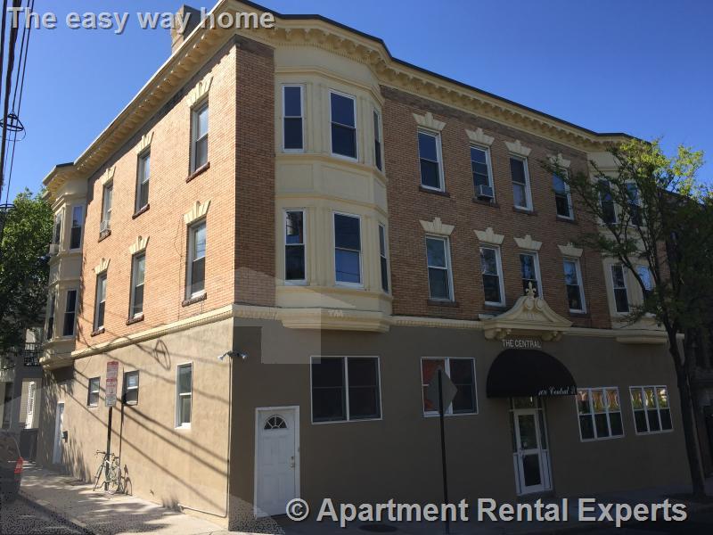 108 Central St, Winter Hill