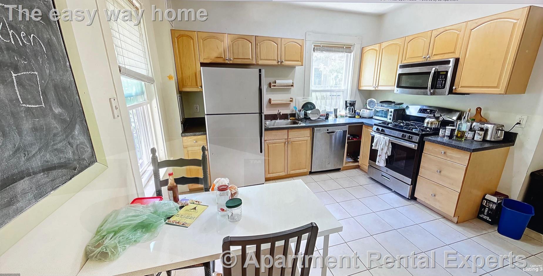 380 Washington St, Ward Two