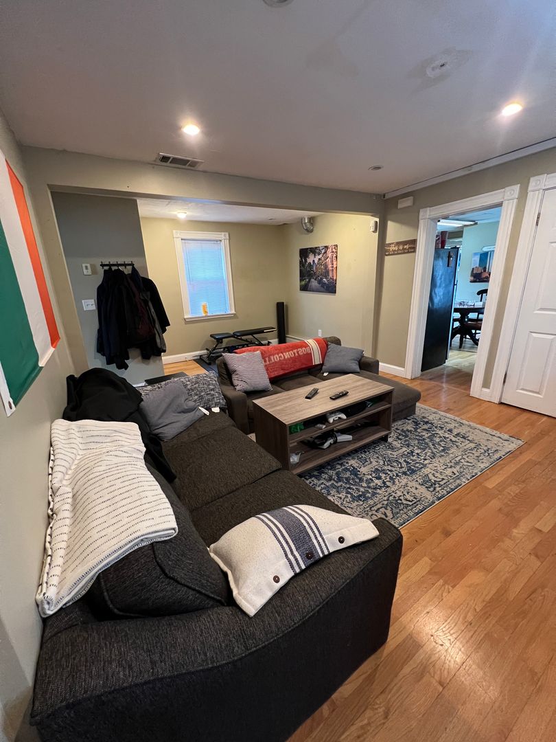 735 Somerville Ave, Spring Hill