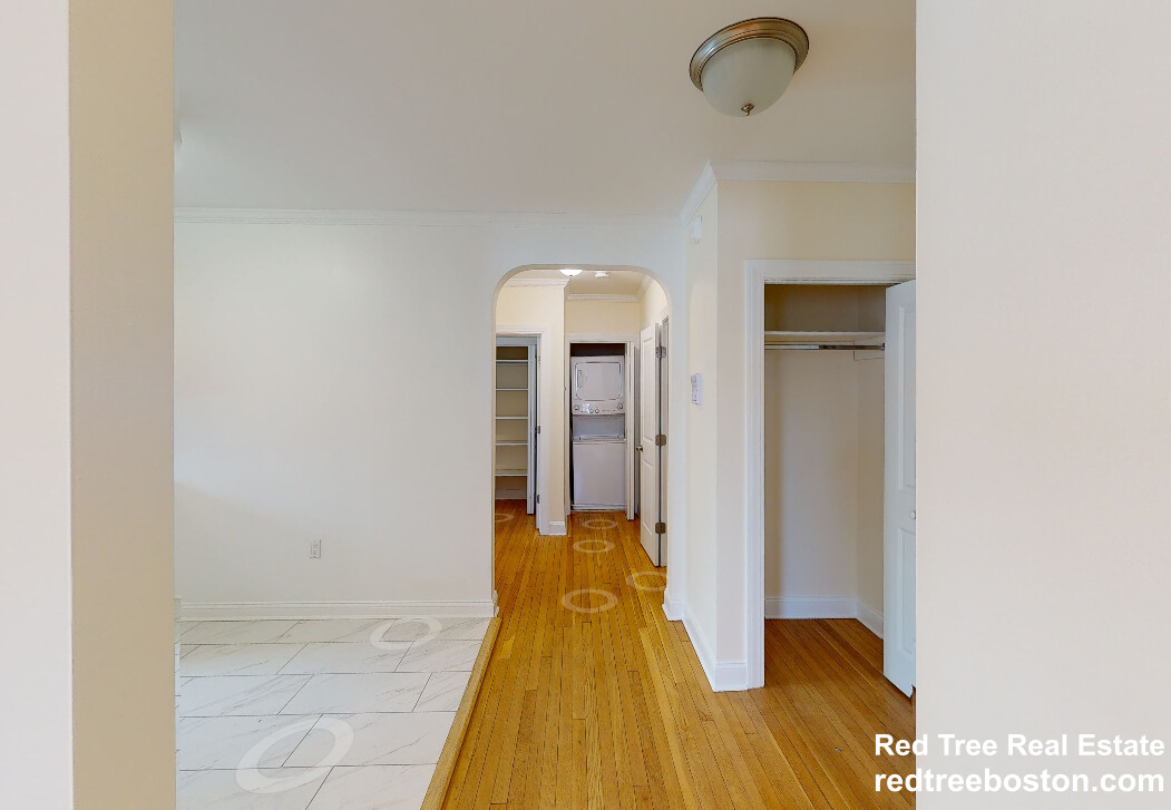 34 Harris St, Coolidge Corner