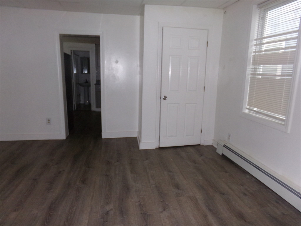 716 Lawrence St, Lowell