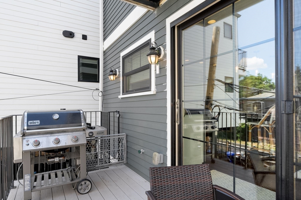 530 E 3rd St, South Boston