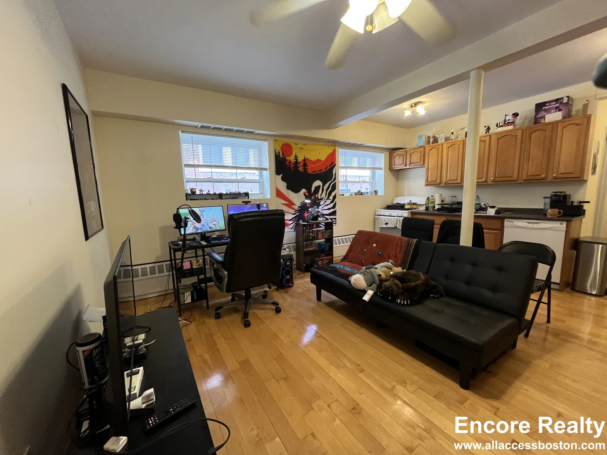 1555 Beacon St, Brookline