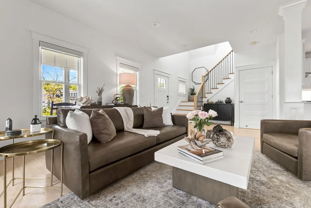 4 Gabaree Ct, Newburyport