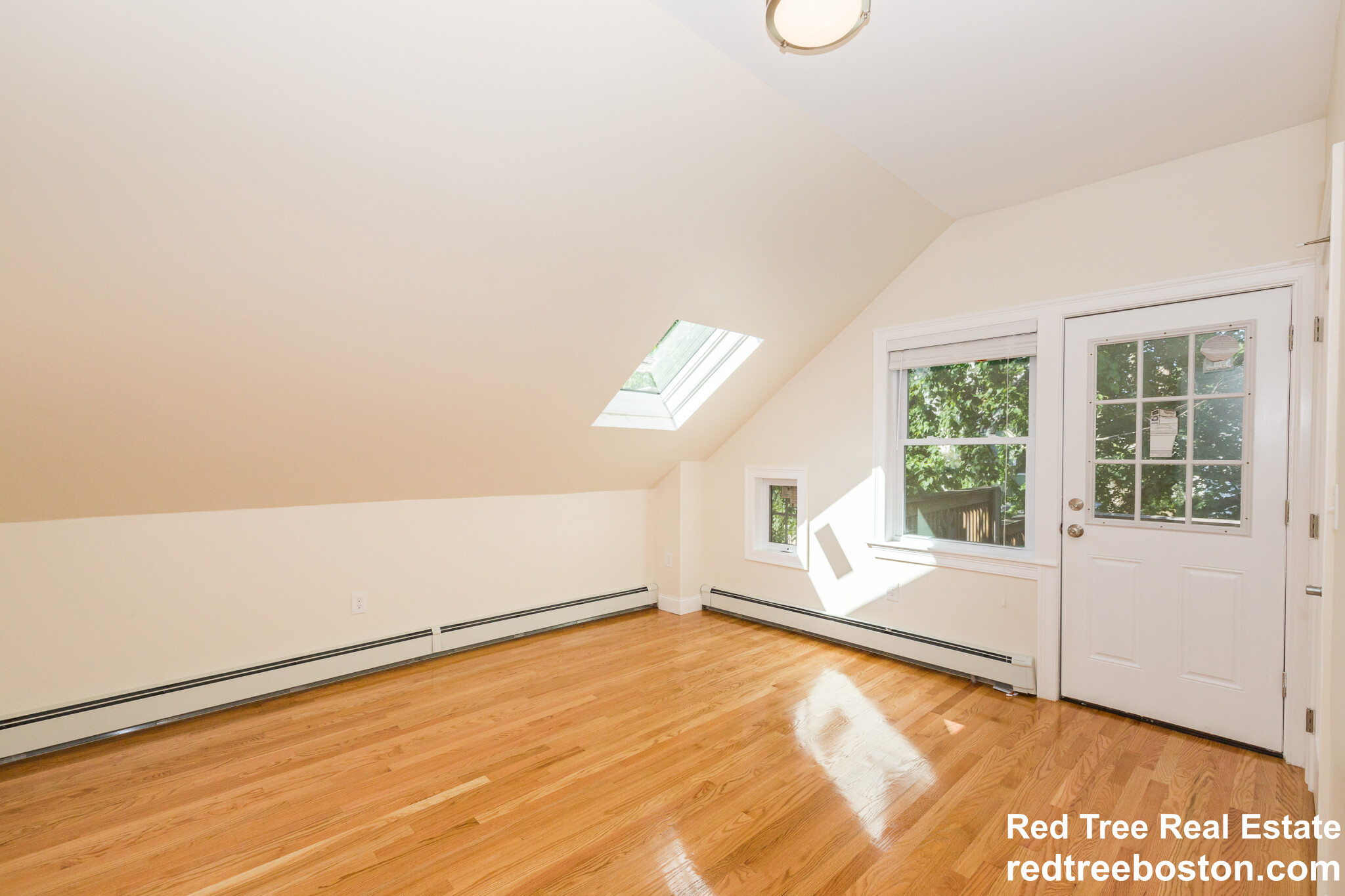 126 Monument St, Tufts University