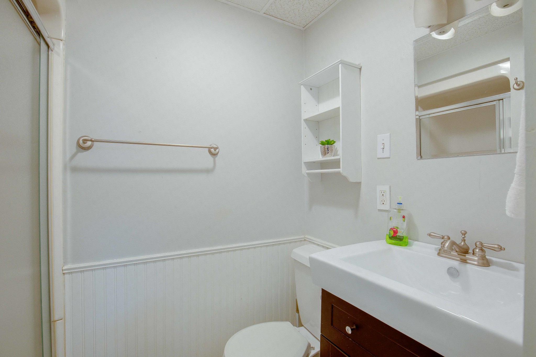 2.5 bed, 1.5 bath apartment for rent at 286 Cambridge St Unit 1, Beacon Hill — photo 3 of 6