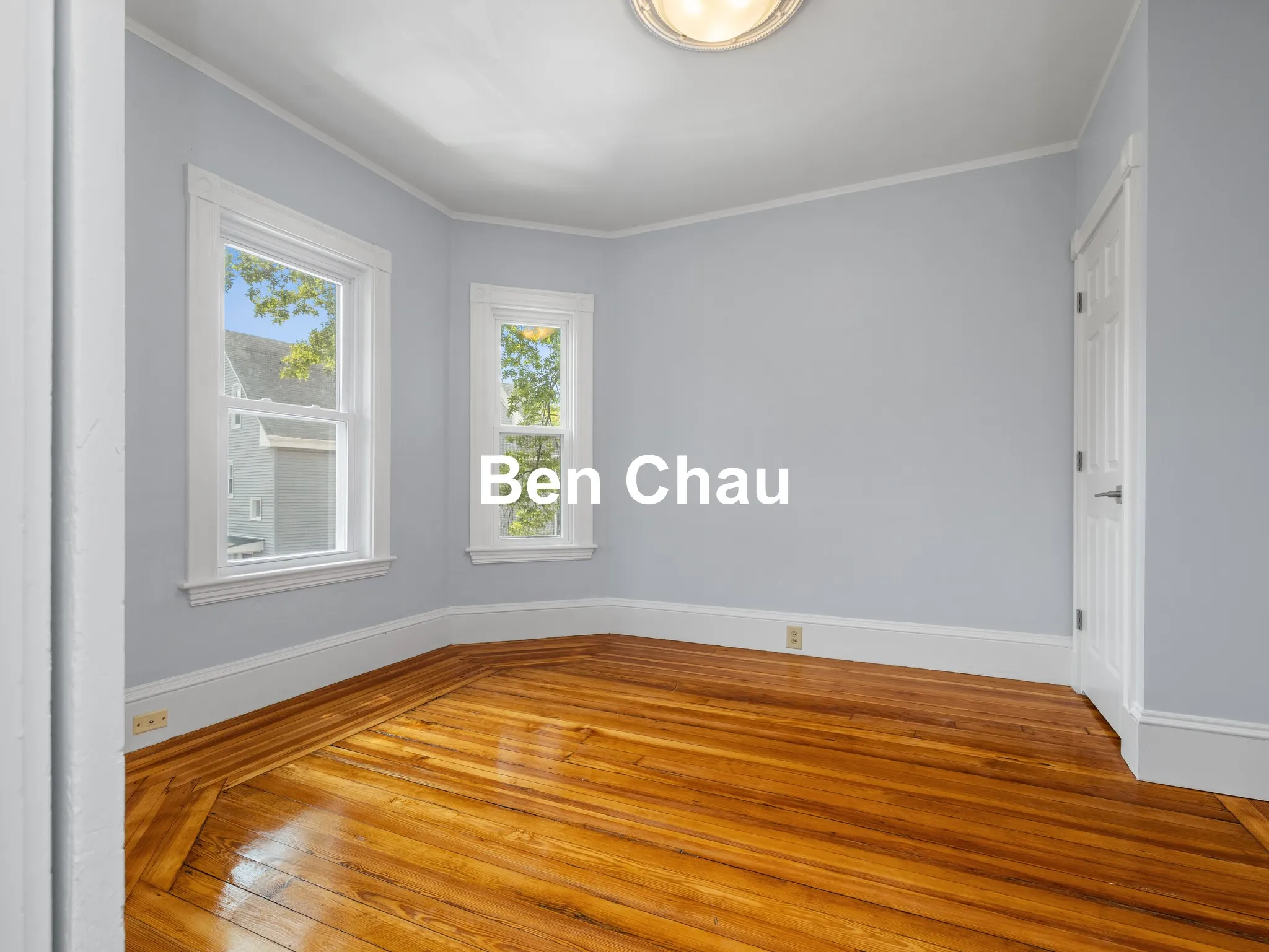 57 Hawthorne St, Davis Square