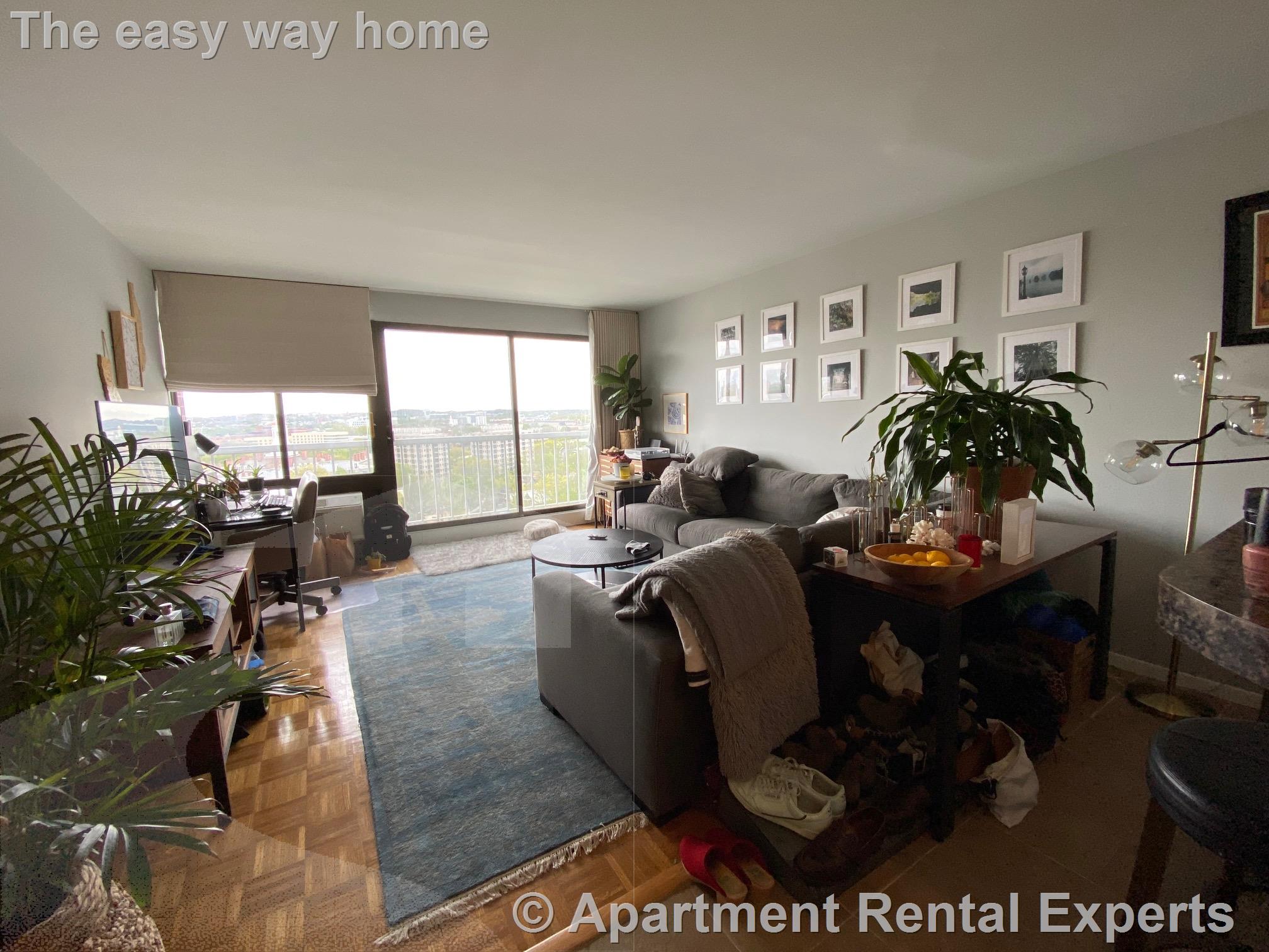 1105 Massachusetts Ave, Harvard Square