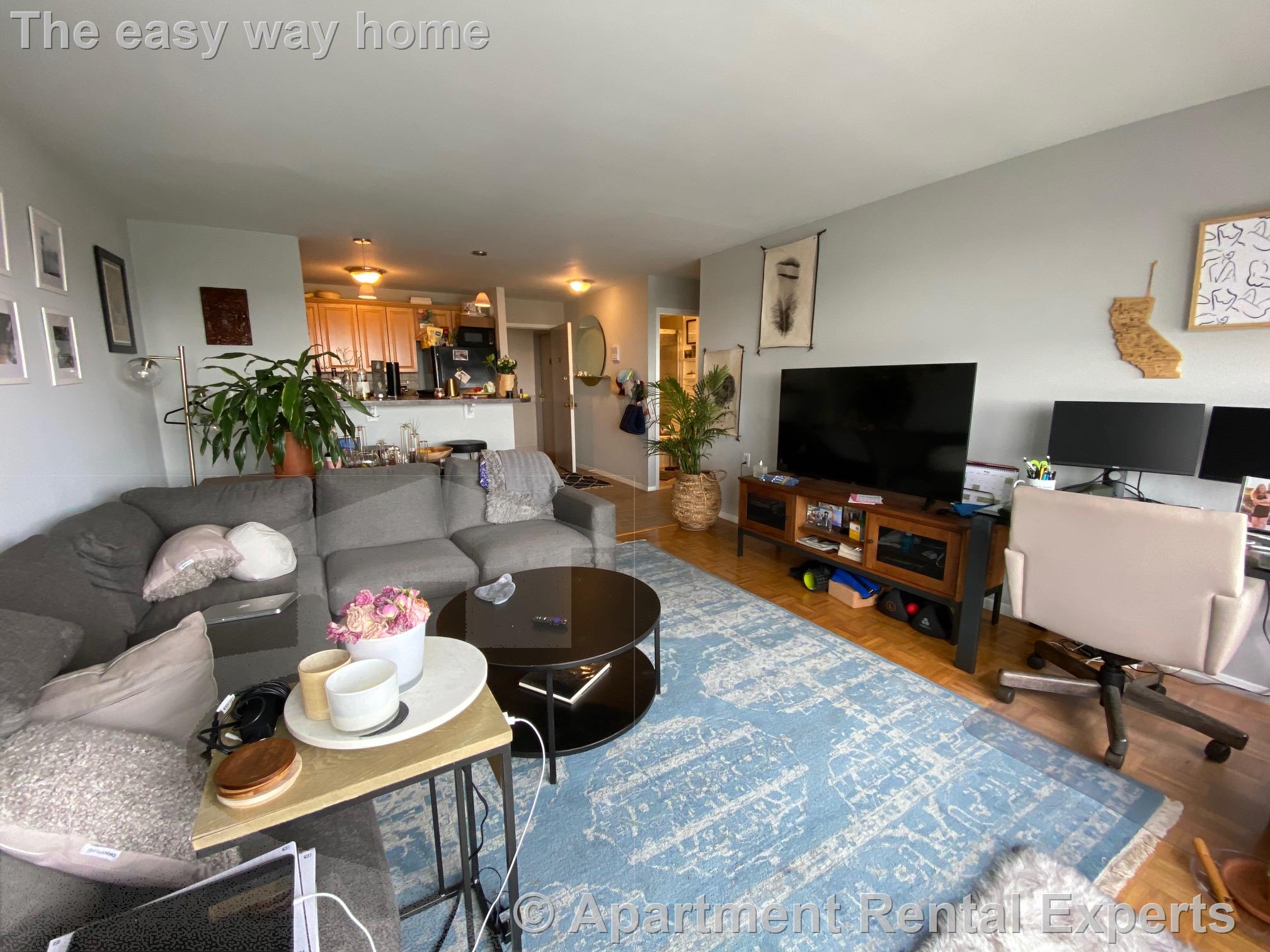 1105 Massachusetts Ave, Harvard Square