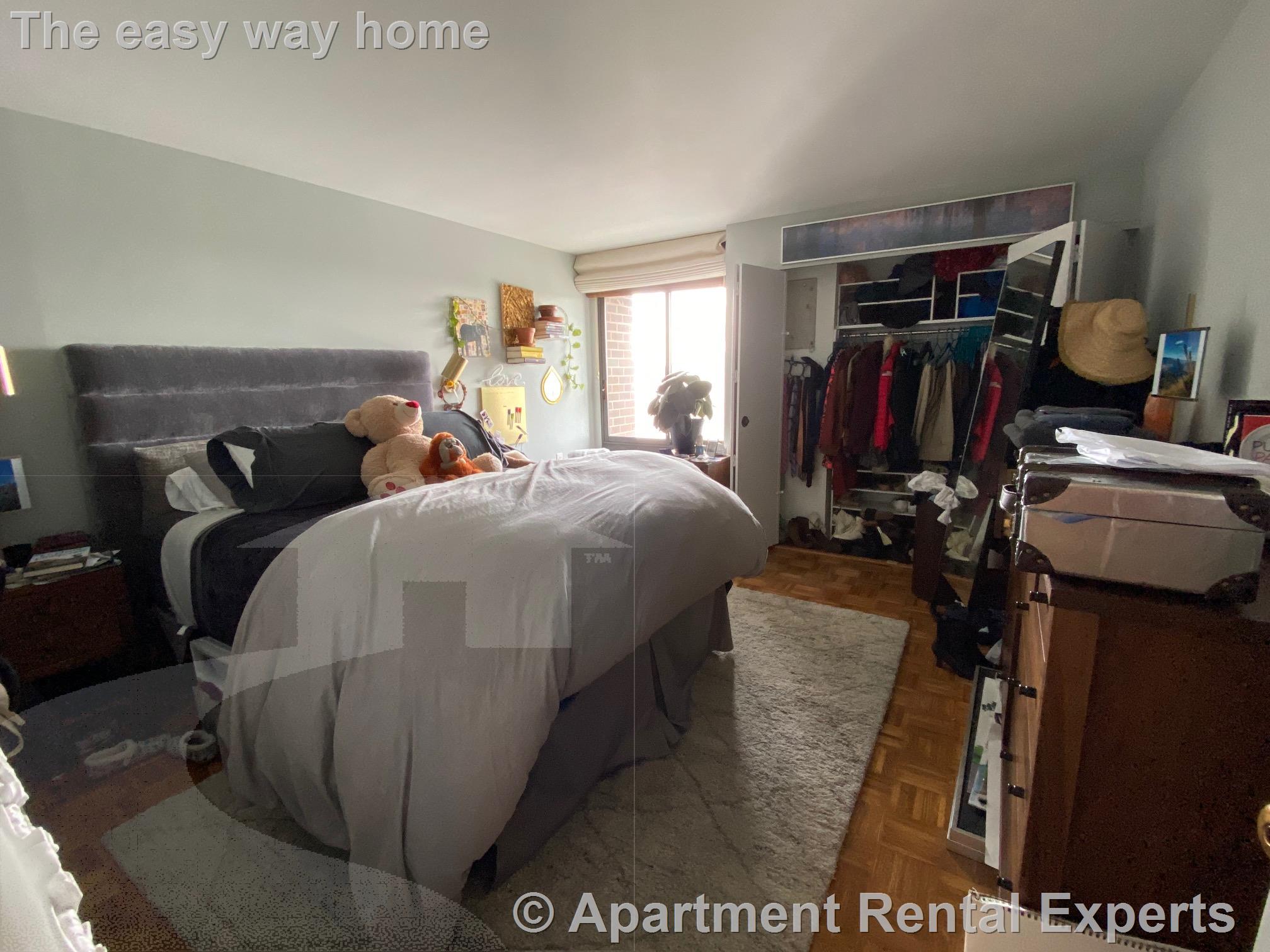 1105 Massachusetts Ave, Harvard Square