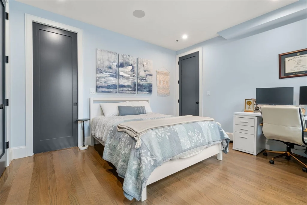 5 Caspian Way, Dorchester