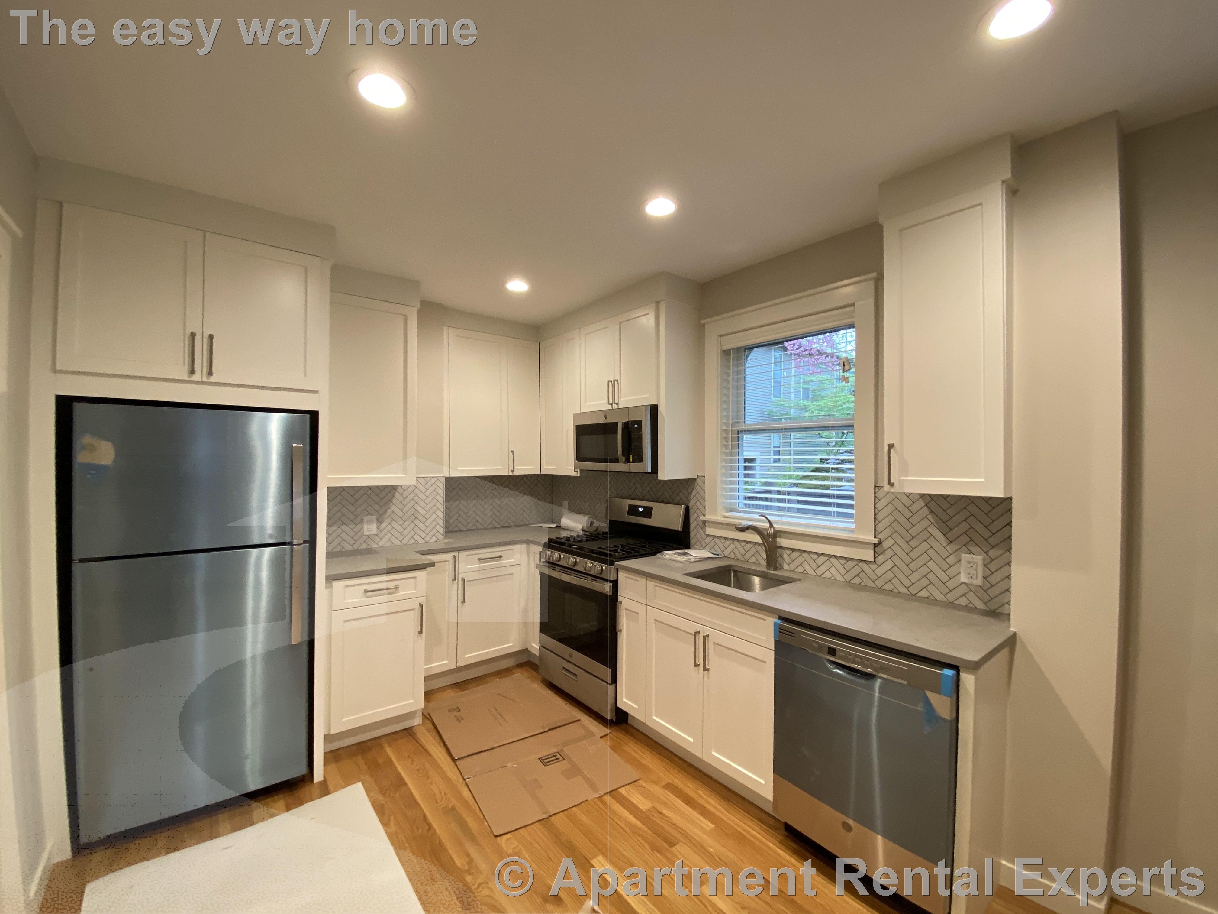 568 Green St, Central Square