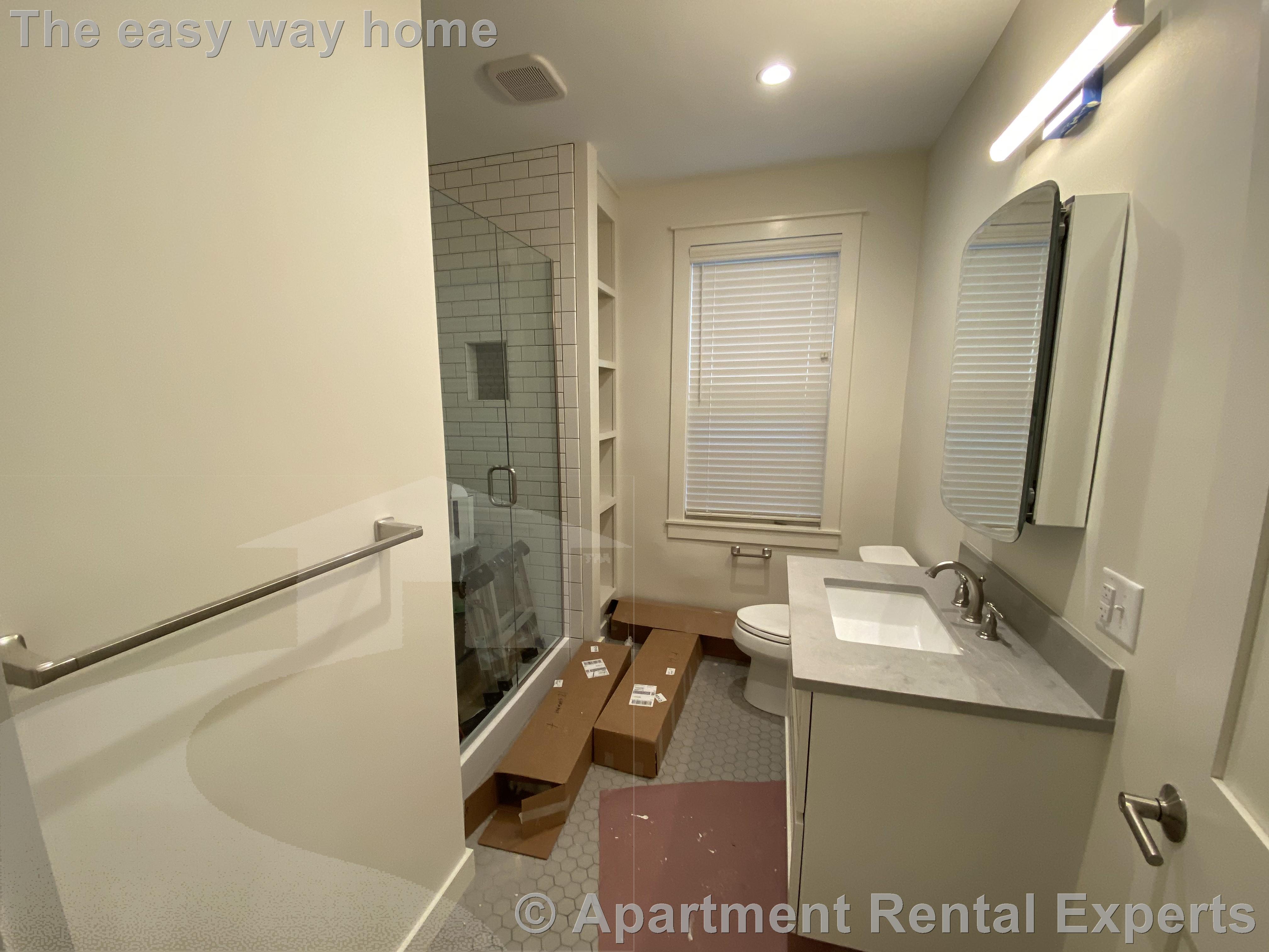 568 Green St, Central Square